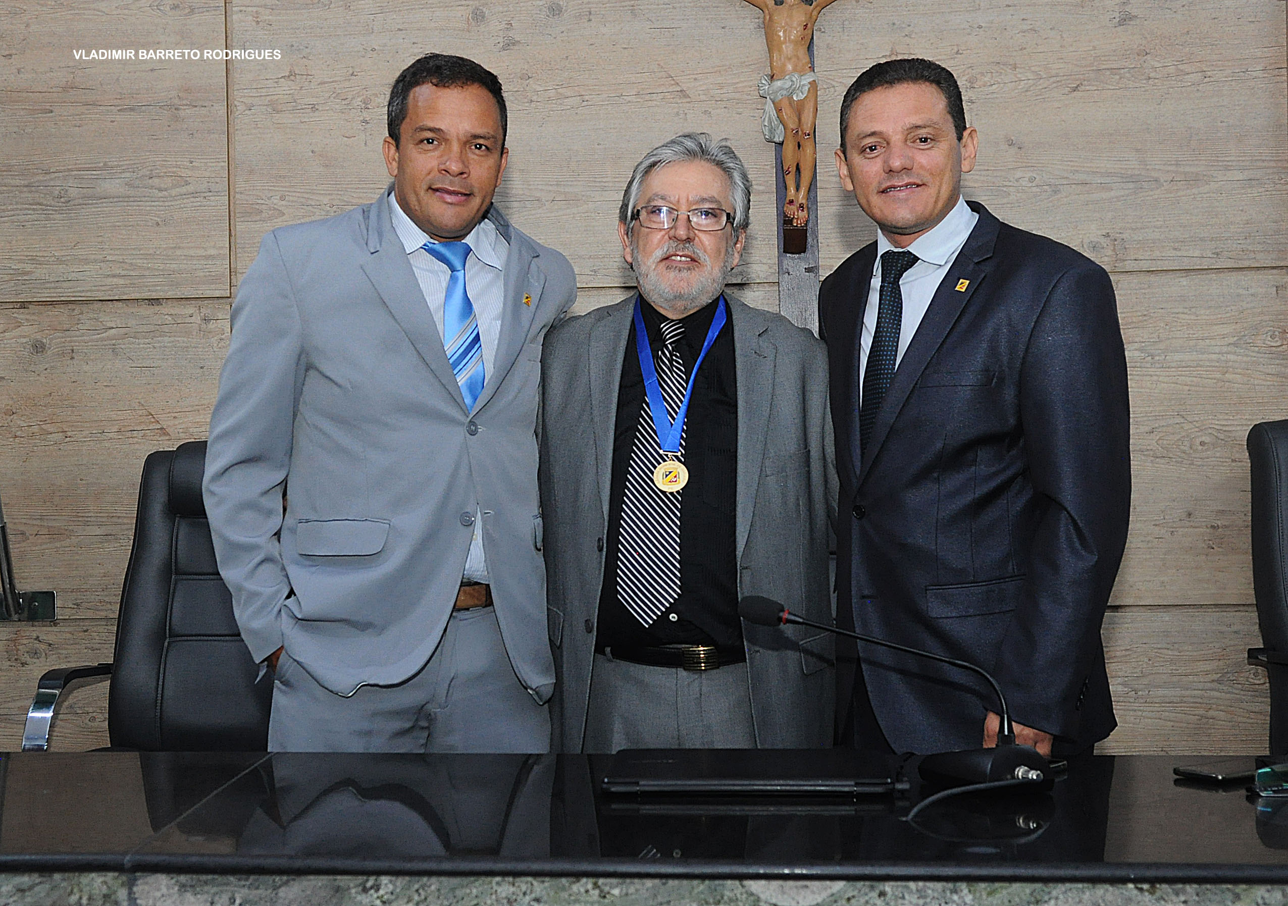 Câmara outorga medalha de honra ao mérito a Marcos Antônio Galindo