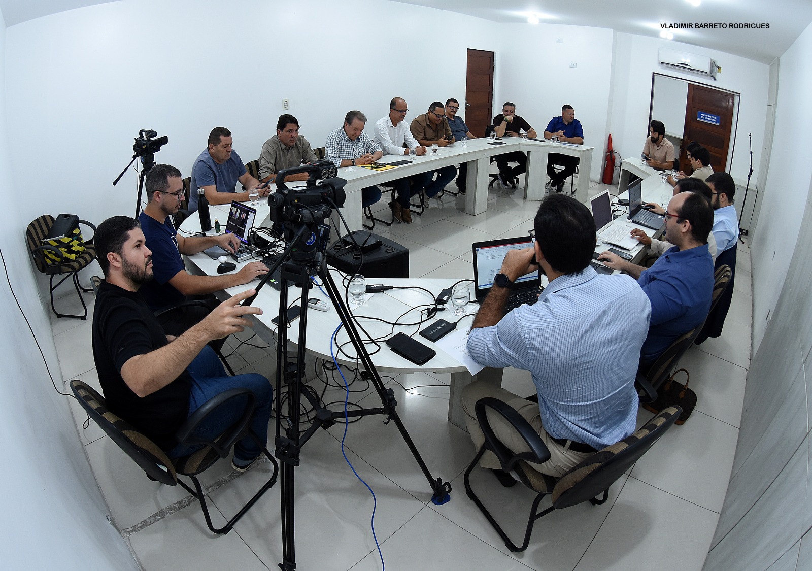 Comissões analisam projetos de incentivo fiscal, logradouros e concessão de honrarias em reunião