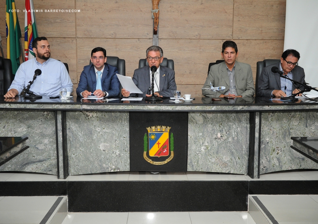 “Vamos tratar o aeroporto de Caruaru como uma prioridade”, diz vereador Alberes Lopes