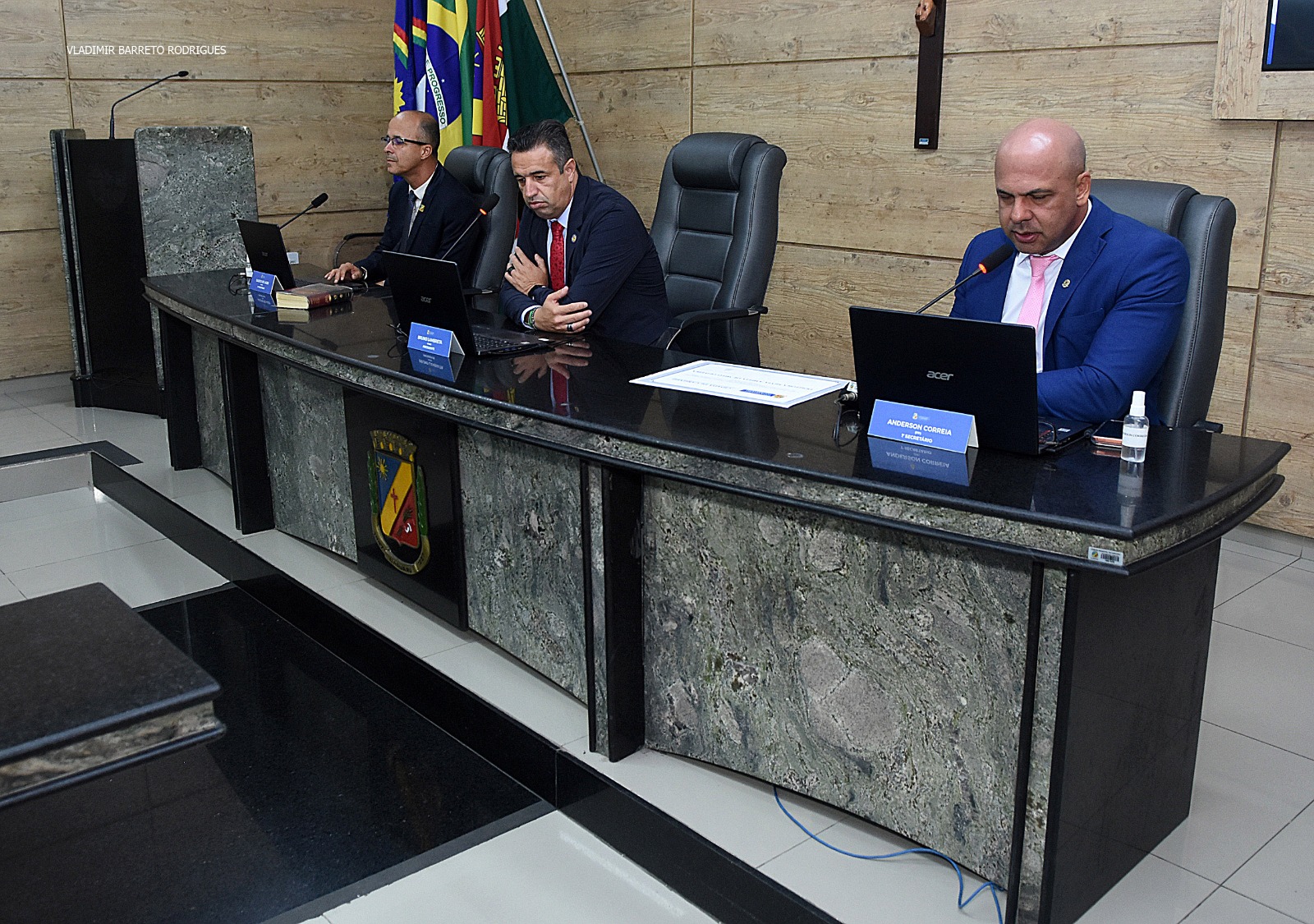 8ª Sessão Ordinária: inclusão, saúde e prevenção às chuvas pautam tribuna na Câmara de Caruaru