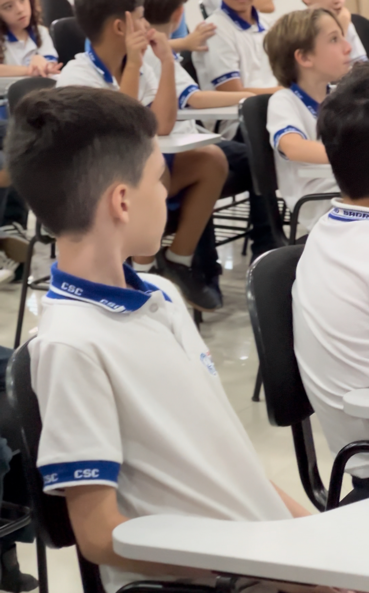 Alunos do Colégio Sagrado Coração visitam a Câmara e vivenciam aula prática sobre os Três Poderes