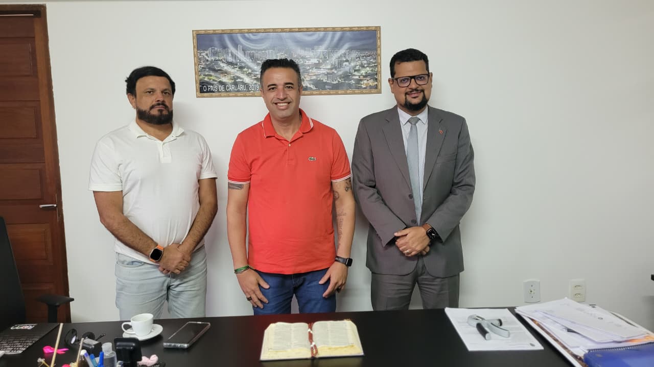 Presidente da Câmara Municipal retoma a condução da Casa após assumir interinamente a prefeitura de Caruaru