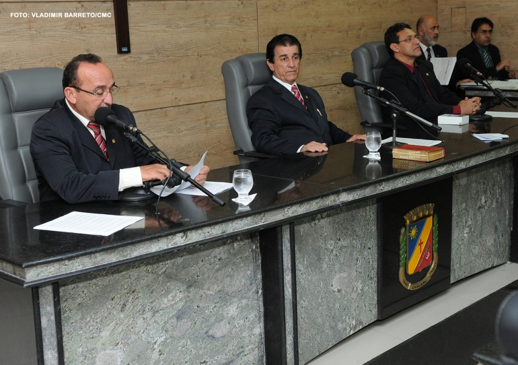 Câmara aprova ações de combate a mosquito e retomada de obras públicas