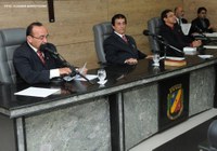 Câmara aprova ações de combate a mosquito e retomada de obras públicas