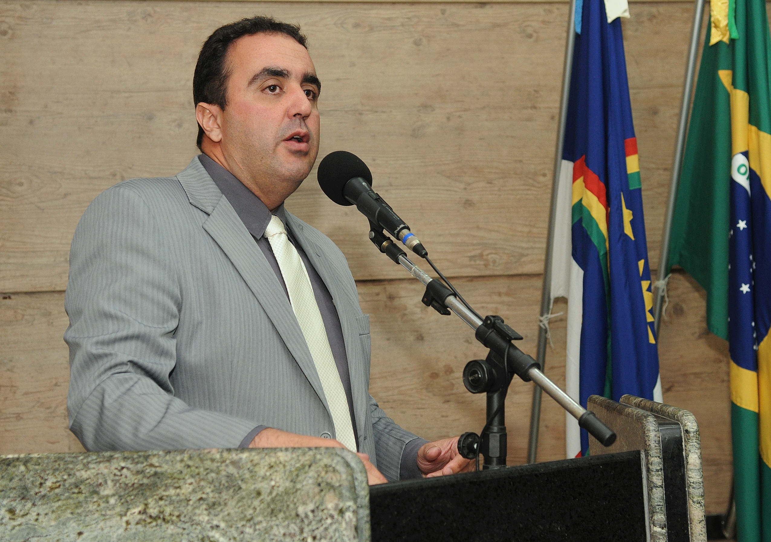 Câmara aprova municipalização do Teatro João Lyra 