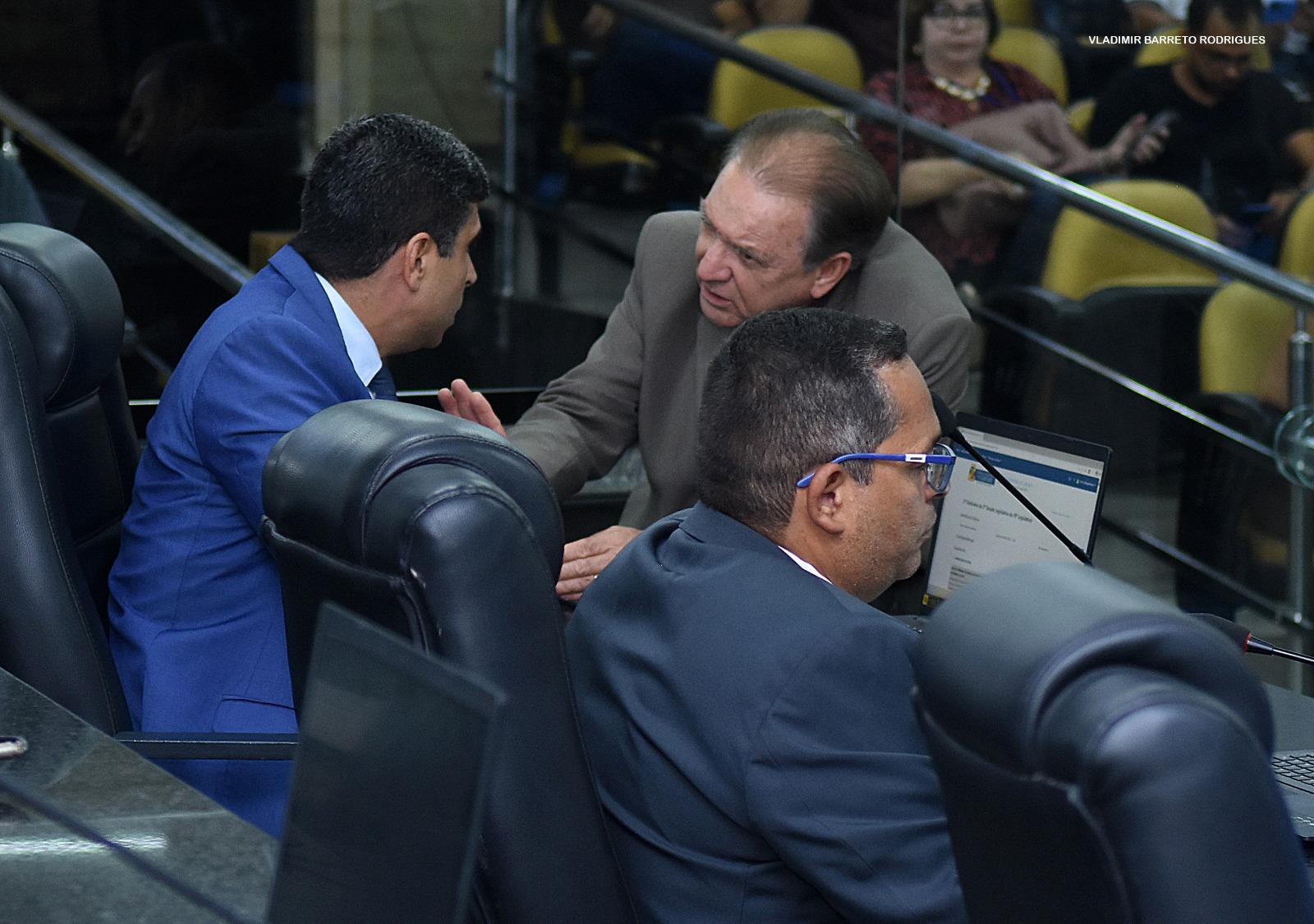 Câmara cobra apuração em creche, reforça defesa da moradia no Sítio Bananas e faz balanço do ano legislativo