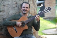 Câmara concede medalha ao músico Valdir Santos