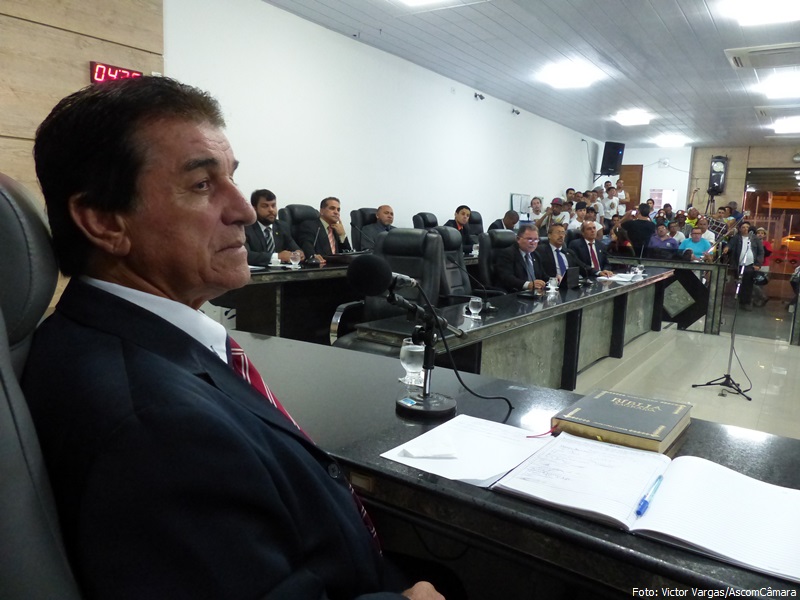 Câmara cria medalha para homenagear comerciários