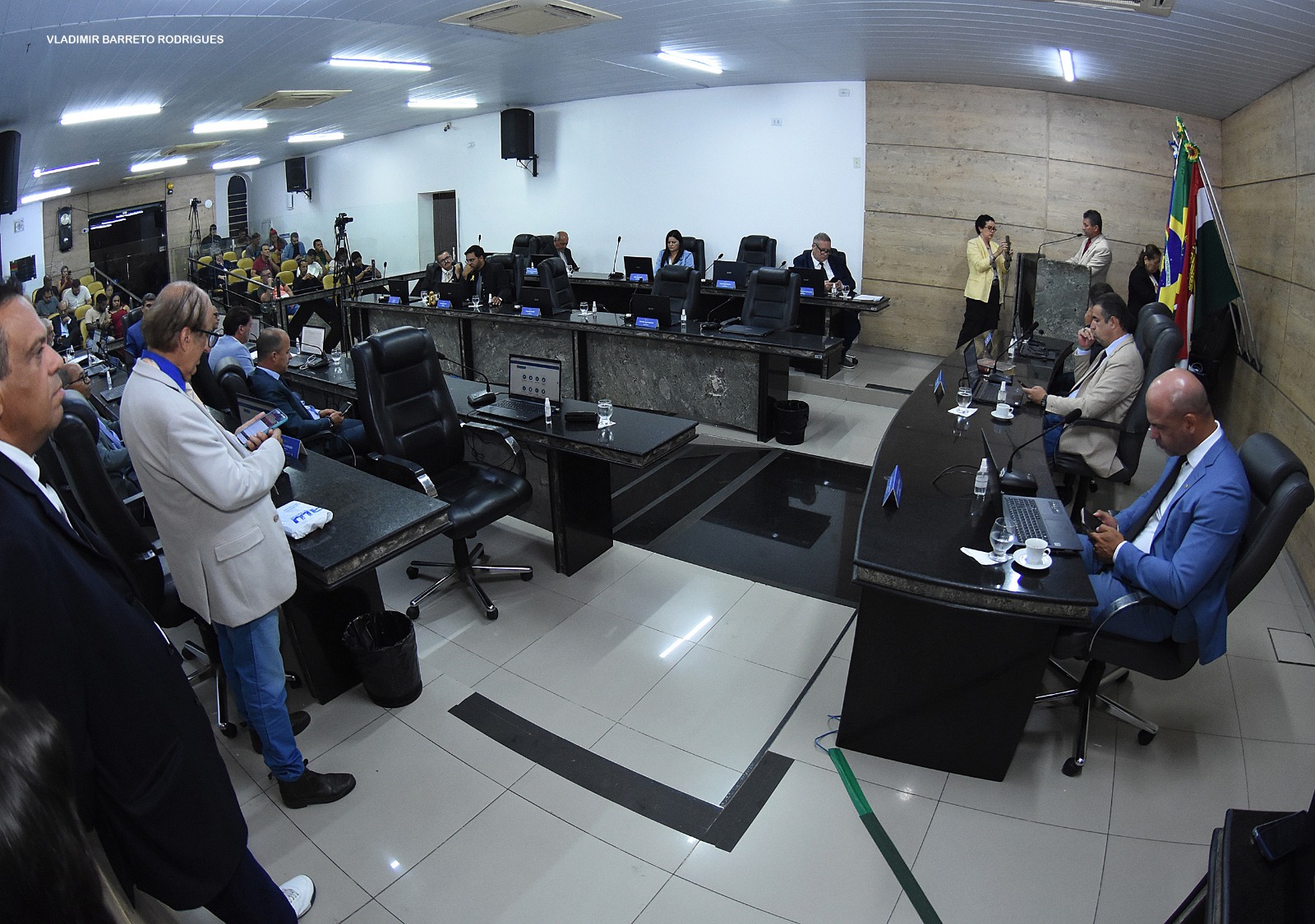 Câmara de Caruaru aprova criação de cargos e homenagens em sessão ordinária