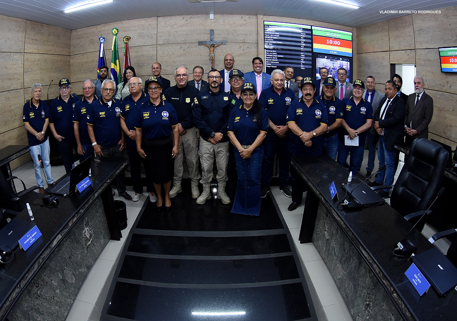 Câmara de Caruaru celebra PRFs veteranos e anuncia moradia popular