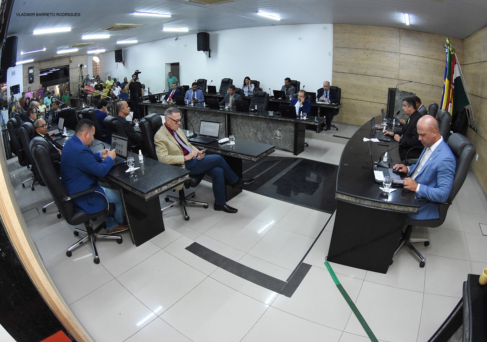 Câmara de Caruaru discute investimentos, desafios urbanos e reforço na assistência social