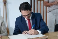 Câmara de Caruaru empossa suplente e registra mudanças na composição do Legislativo