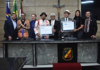 Câmara de Caruaru entrega alta comenda da Casa e dois Títulos de Cidadania em solenidade