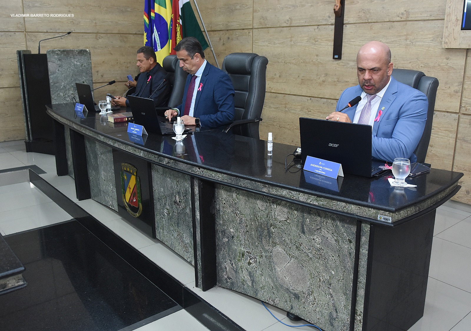 Câmara de Caruaru aprova projetos e debate sobre infraestrutura, saúde e segurança em Sessão Ordinária