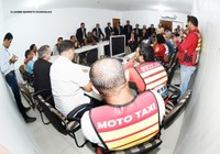 Câmara de Vereadores recebe mototaxistas para solucionar demandas da categoria