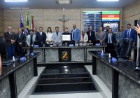 Câmara discute saúde pública, causa animal e entrega Moção de Aplausos ao influenciador caruaruense “Netto por Aí” 