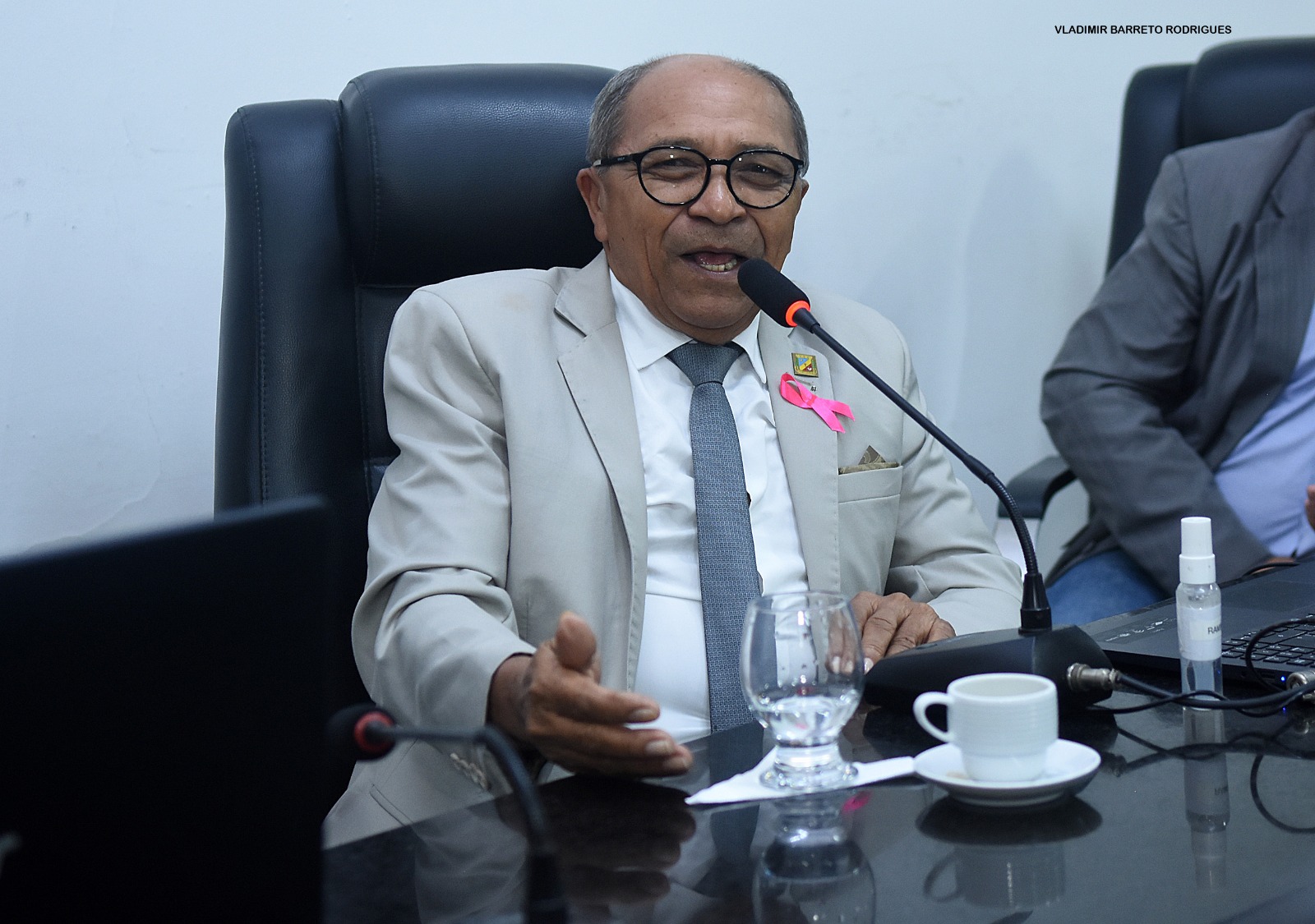 Caruaru em pauta: aeroporto avança, contrato de transporte é questionado e regularização fundiária ganha fôlego