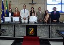 Casa Legislativa entrega títulos de cidadania a Luana Marabuco, Marcela Marabuco e Rodolfo Campos