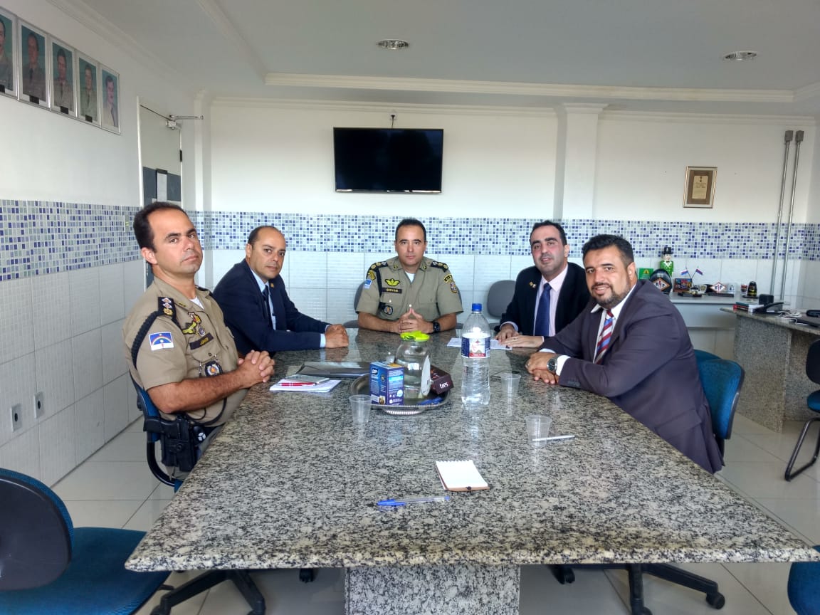Comissão de Segurança da Câmara de Caruaru se reúne com Comandante do 4º BPM