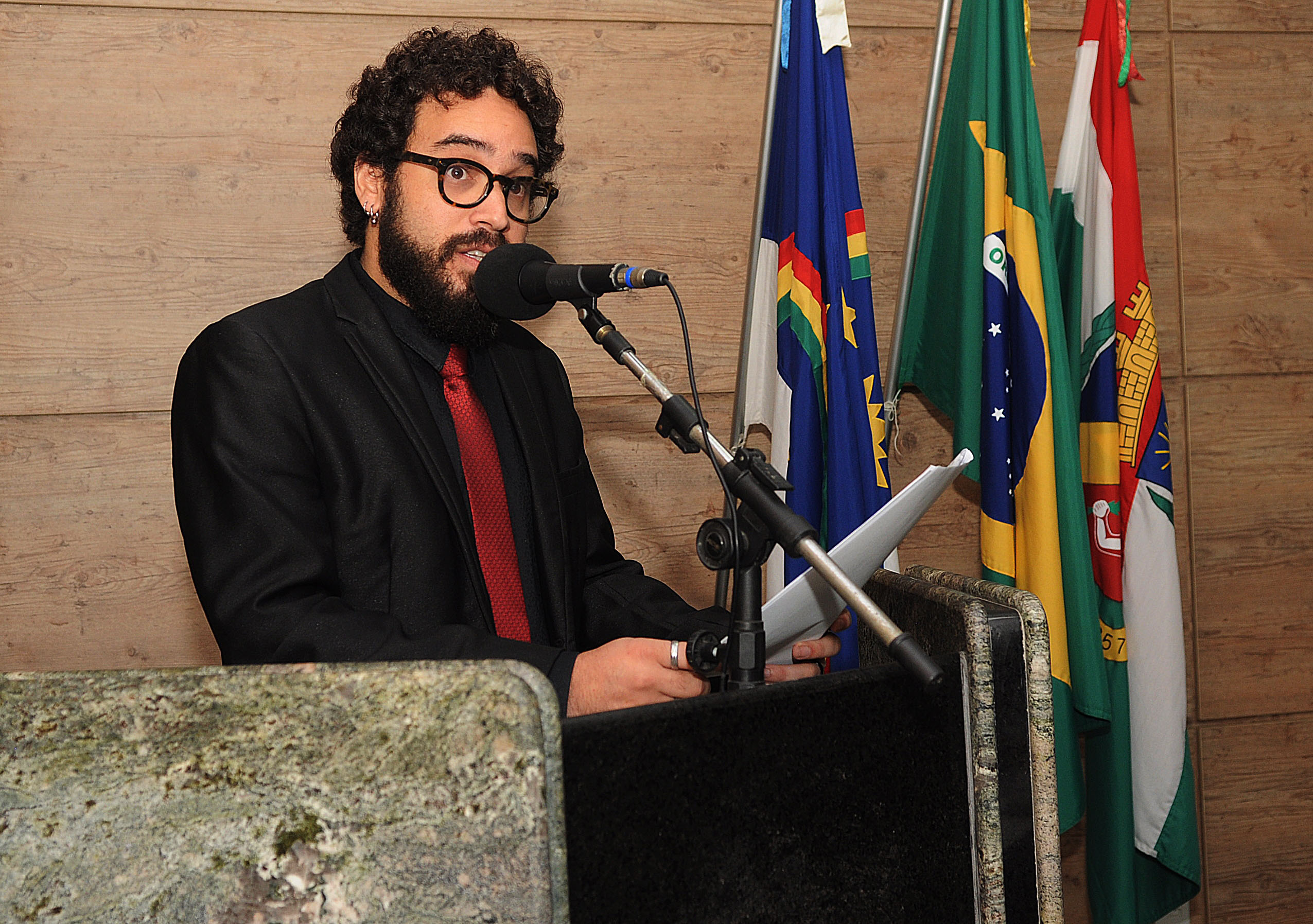 Daniel Finizola quer CPI para investigar empresas que fornecem merenda escolar