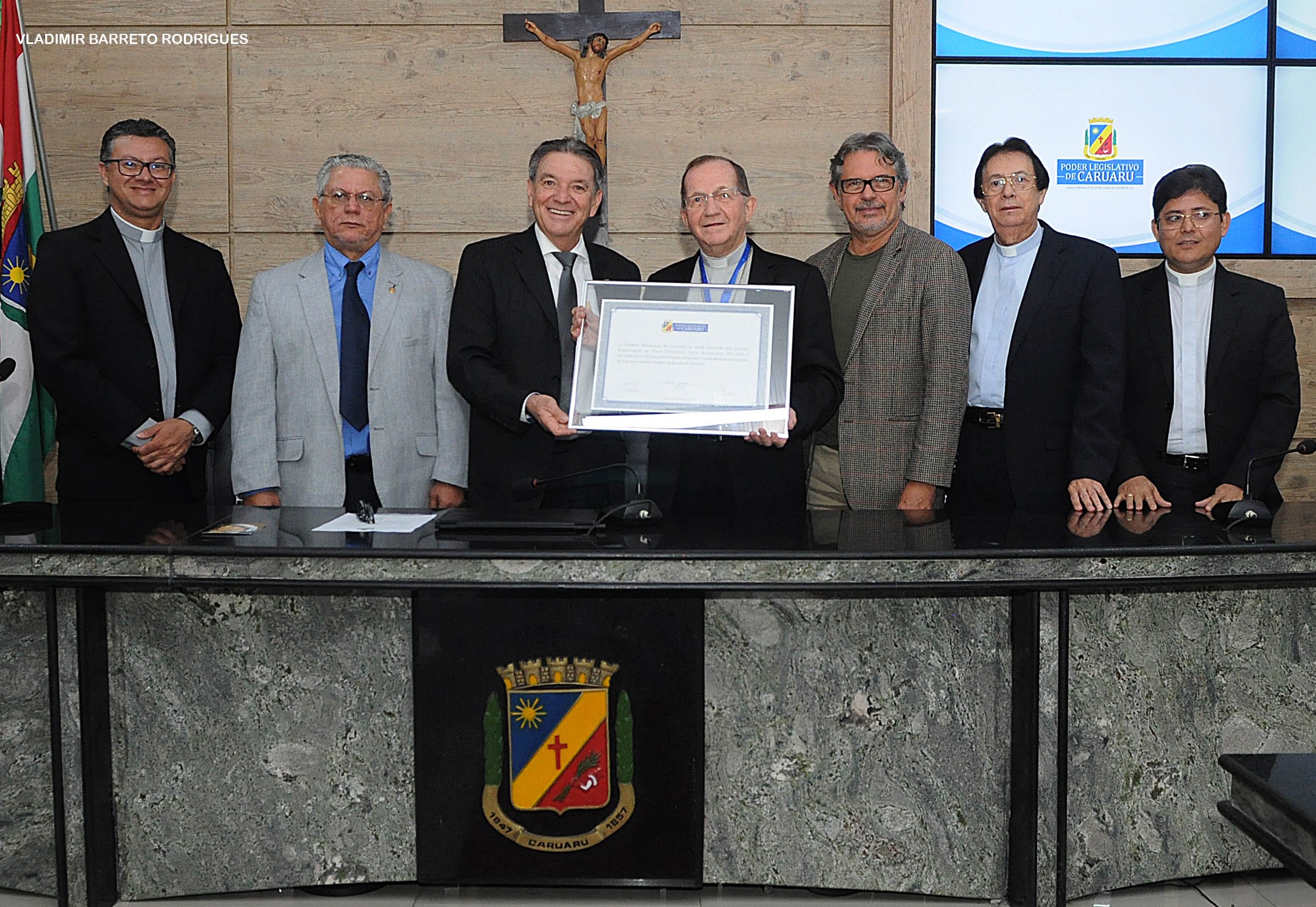 Diocese de Caruaru e Dom Dino Marchió recebem homenagem na Câmara Municipal 