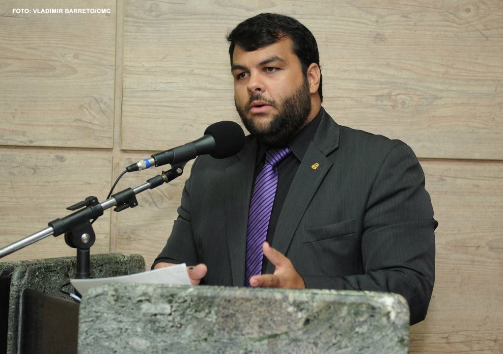 Eduardo Cantarelli coloca gabinete à disposição do público