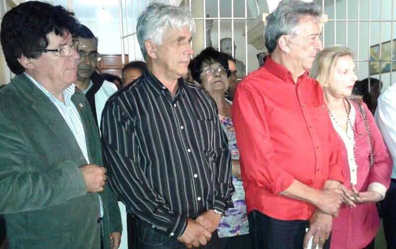 Gilberto de Dora comemora inauguração de praça