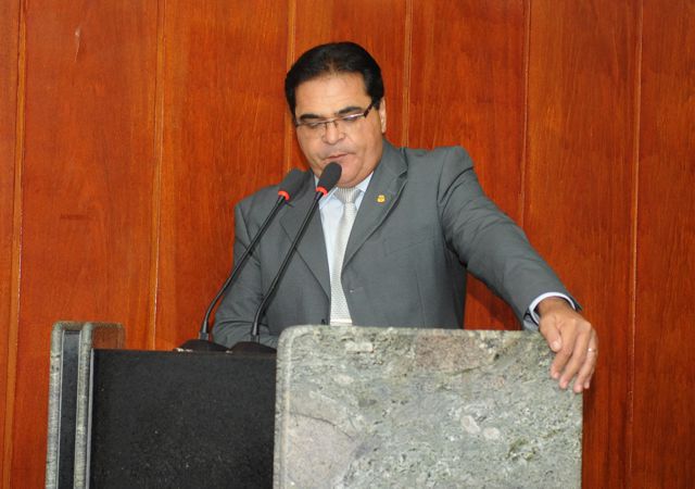 Jaelcio Tenório discursa em prol do Aeroporto Oscar Laranjeiras