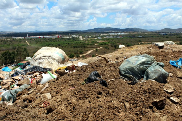 Jajá comemora melhorias feitas no aterro sanitário após denúncias