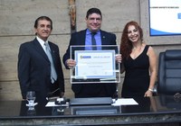 Legislativo concede medalha de Cidadão Caruaruense a Thiago Pessoa Pimentel