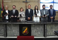Legislativo de Caruaru celebra homenagens a nomes da cultura, do direito e dos serviços notariais