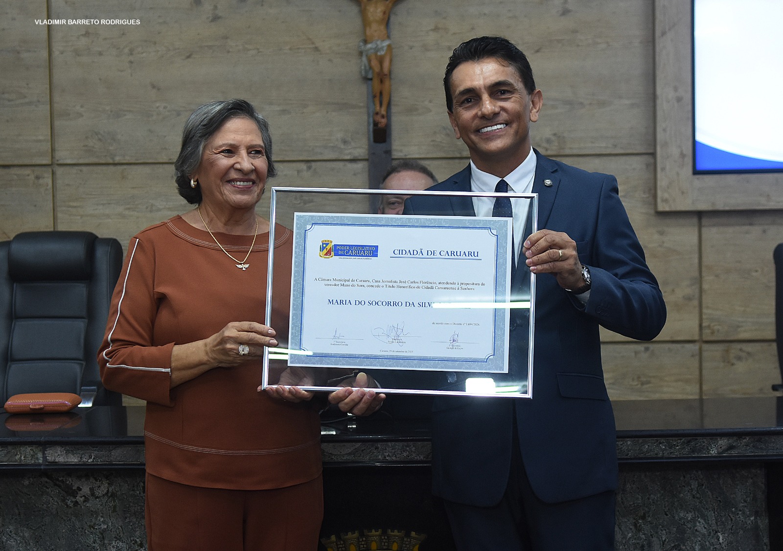 Legislativo de Caruaru presta homenagem à Missionária franciscana em Sessão Solene
