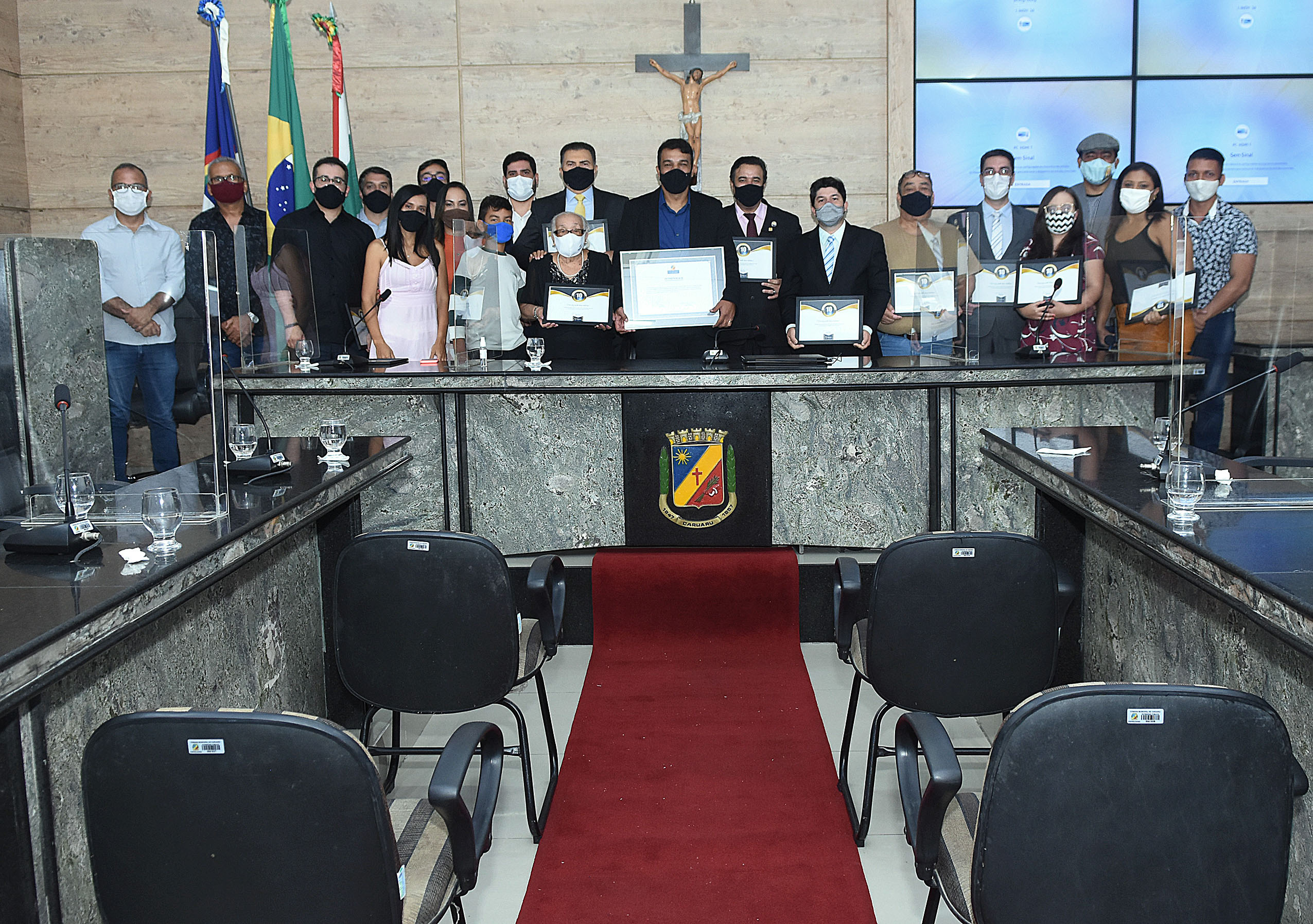 Legislativo homenageia os 10 anos do Blog do Mário Flávio