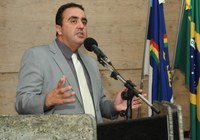 Marcelo Gomes usa a tribuna para defender renúncia de Temer 