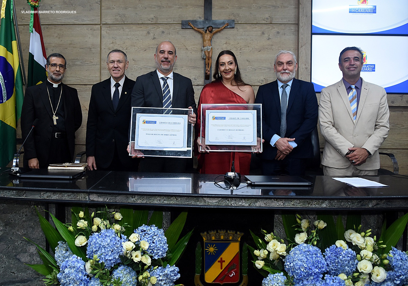 Médica oncologista e empresário são homenageados em Sessão Solene na Câmara