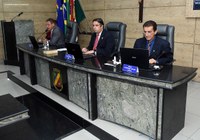 Parlamento da Casa se dividiu entre críticas e cobranças a diferentes instâncias do Poder Executivo 