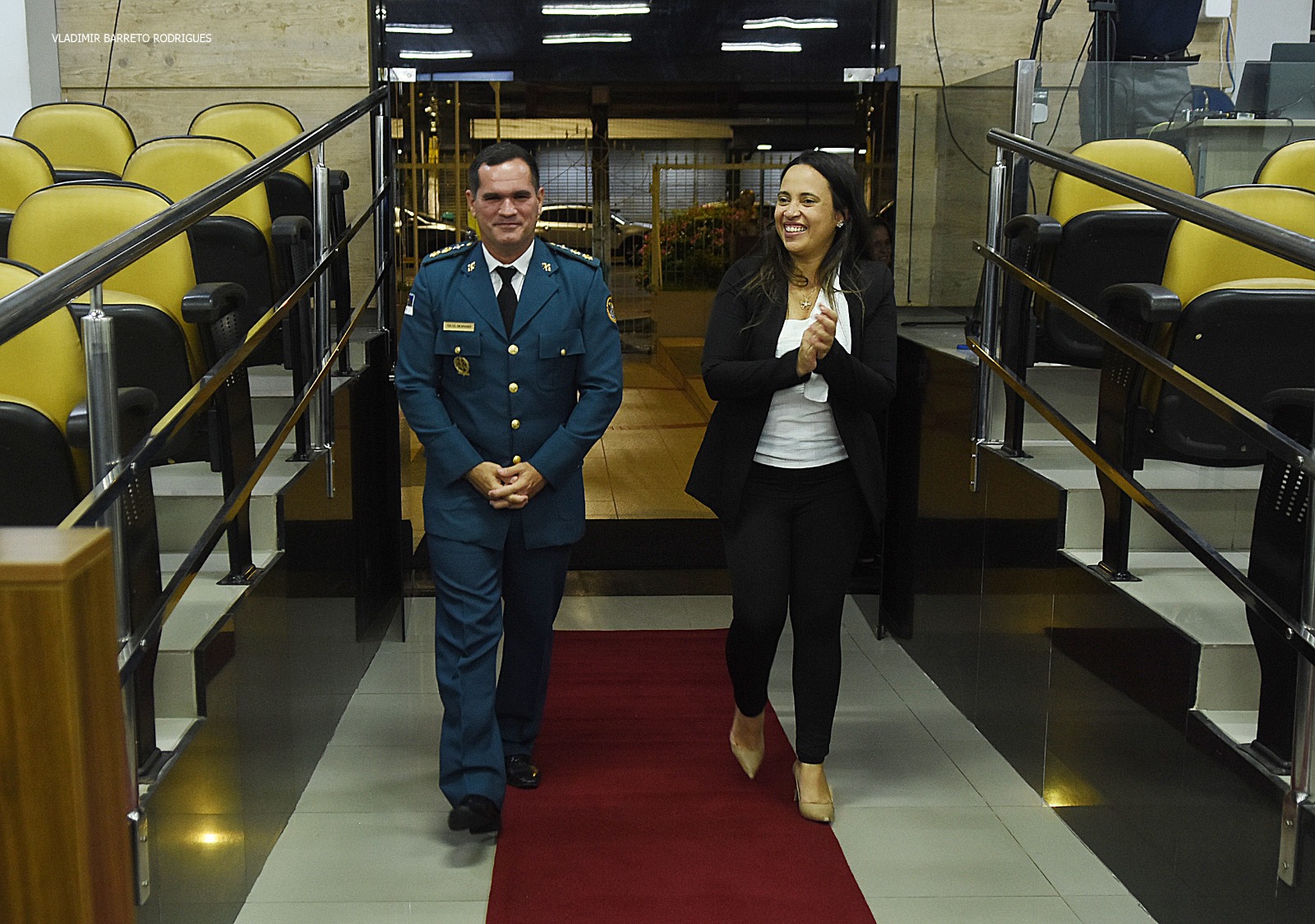 Reconhecimento que salva vidas: tenente-coronel dos Bombeiros recebe cidadania caruaruense