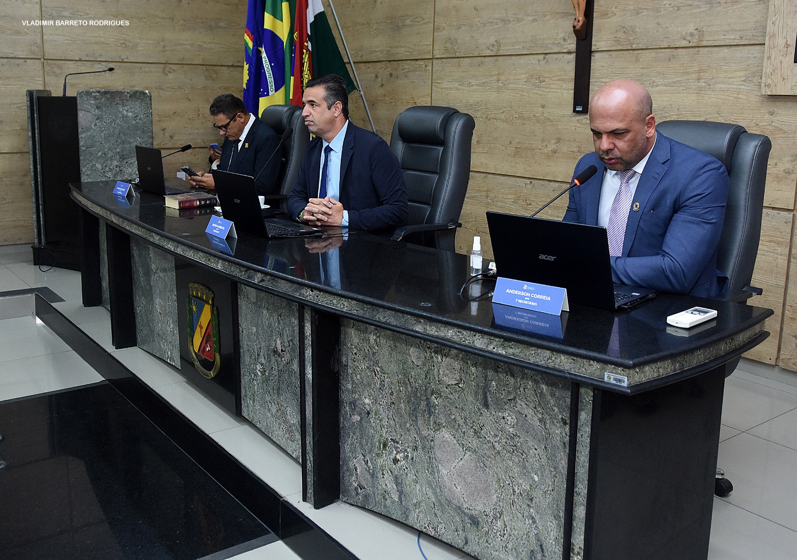 Saneamento, segurança viária e fortalecimento do legislativo marcam a 67ª Sessão Ordinária da Câmara de Caruaru