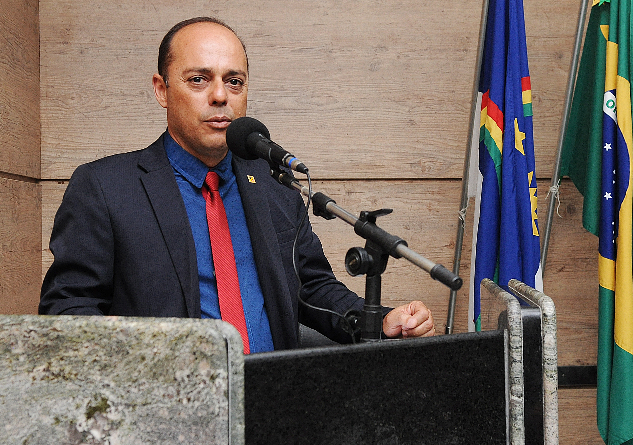 Vereador Sérgio Siqueira propõe homenagem ao Pastor Ary 