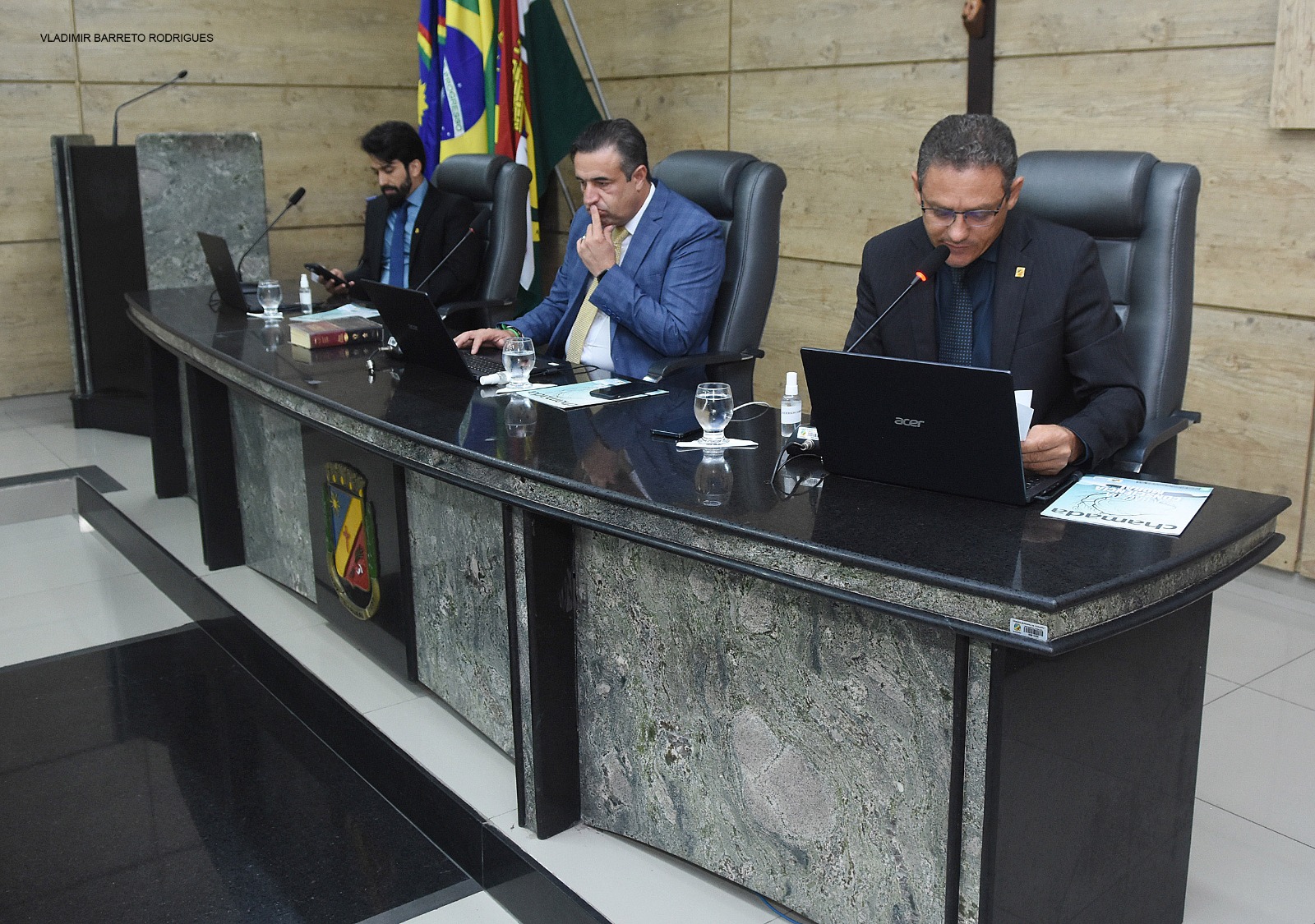 Vereadores de Caruaru retomam atividades legislativas em Sessão Ordinária após recesso parlamentar