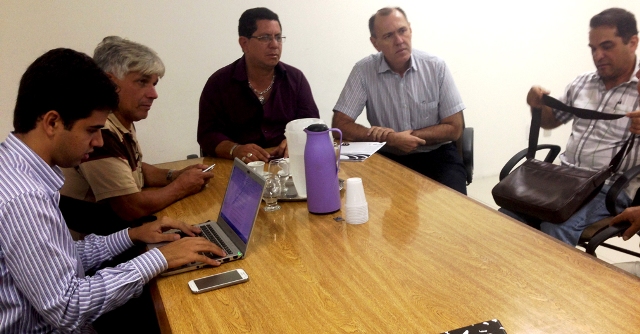 Vigilante da obra é ouvido pela CPI das Casas Inacabadas