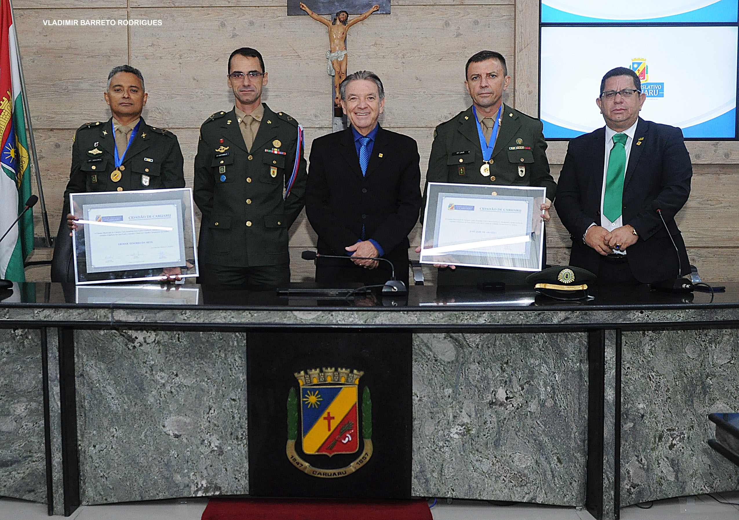 Militares são homenageados na Câmara Municipal de Caruaru
