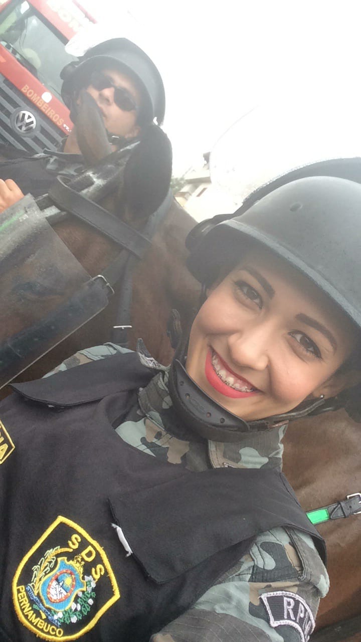 Única mulher da Cavalaria de Caruaru recebe homenagem 